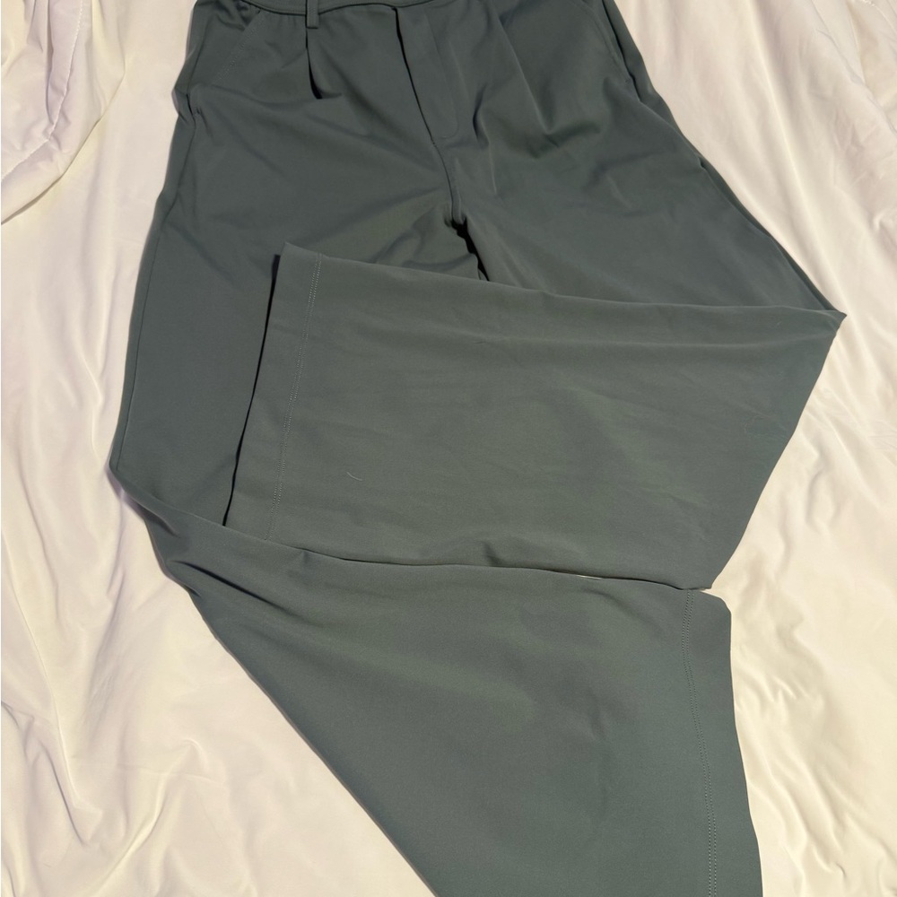 Halara Flex work pants women’s size small petite NEw without tags. D1